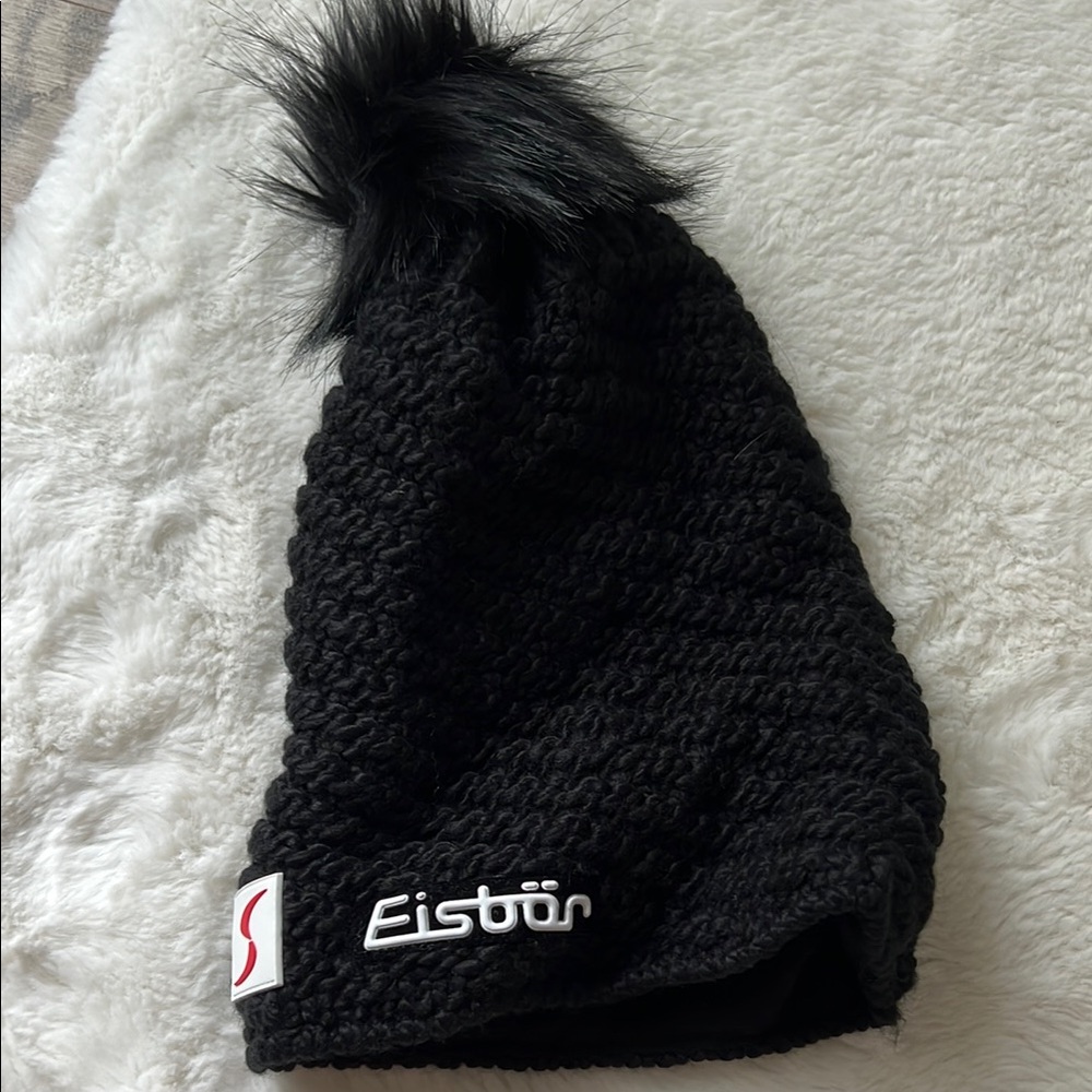 Eisbar Black Knit Pom-Pom Hat